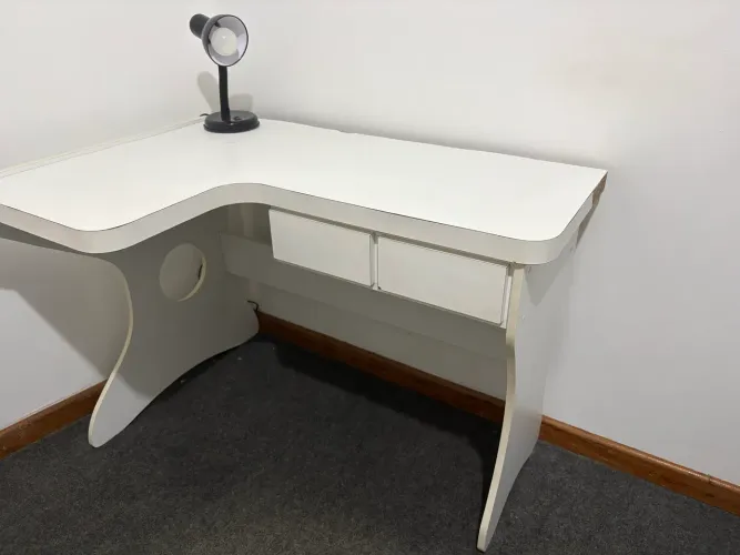 Mesa de escritório madeira maciça branca