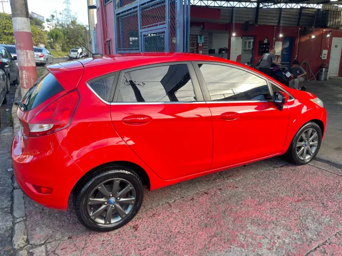 Ford Fiesta SE 1.6 16V Flex 5P 2012