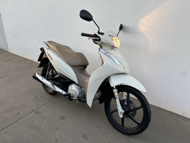 Vendo ou Troco por Moto Honda Biz 125 2019 Completa Moto em estado de Nova