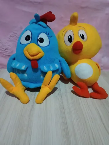 Pelúcia galinha pintadinha e pintinho amarelinho