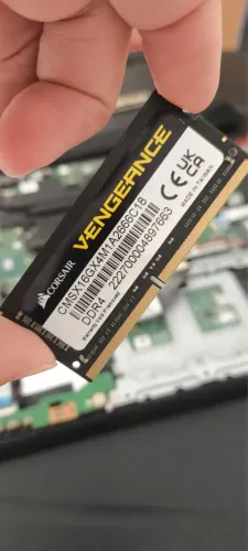 Memória RAM Notebook Corsair Vengeance 3200MHz DDR4 16GB
