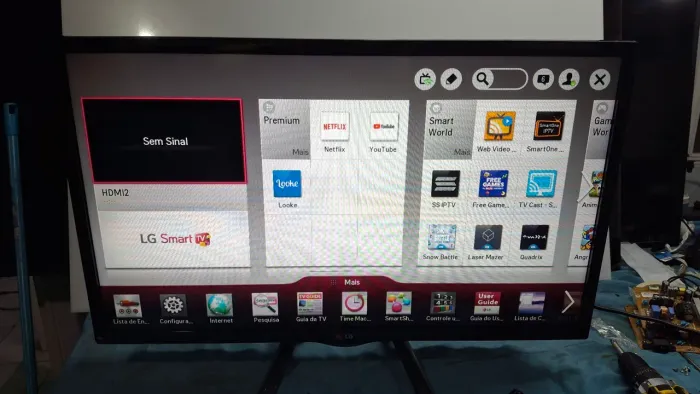 TV LG 32 POLEGADAS SMART IMPECÁVEL