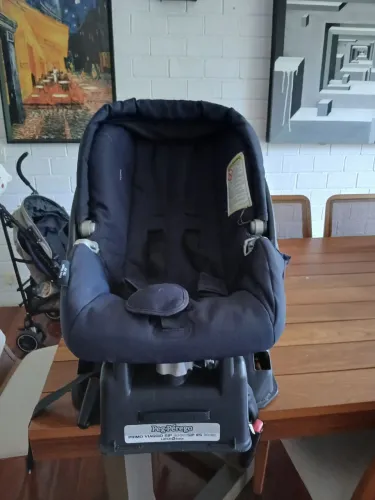 Cadeirinha Peg Pérego Primo Viaggio com base 