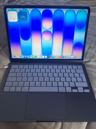Apple Macbook Neo 13 polegadas 8gb RAM SSD 512gb NOVO