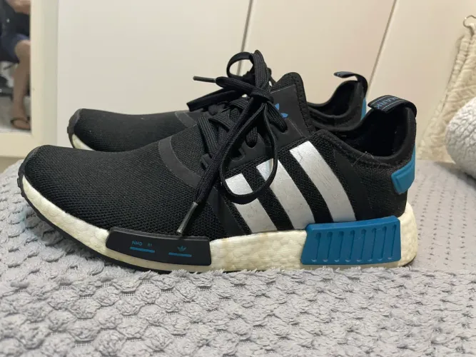 Tênis Adidas NMDR1