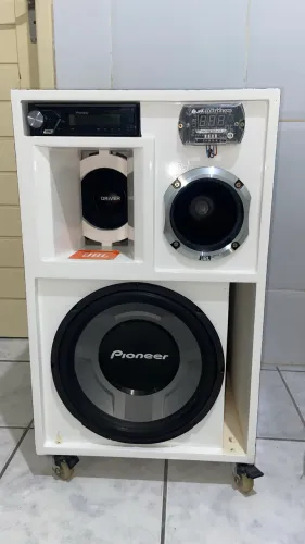 Caixa de Som automotivo Bob 