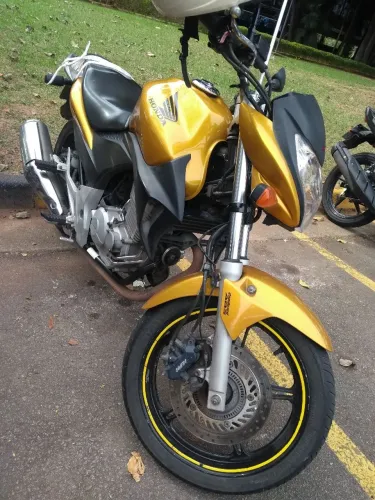 Motos cb 300 revisado só andar
