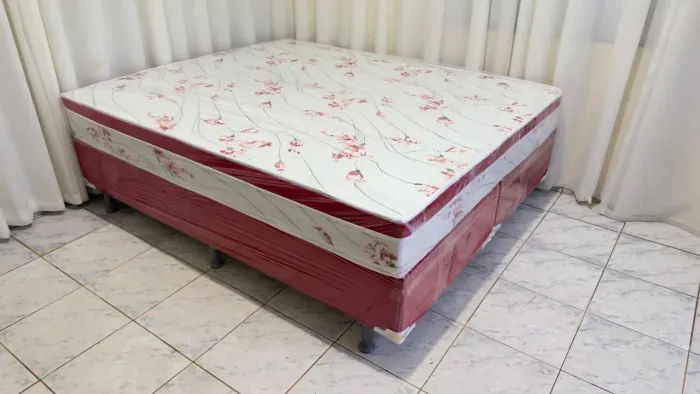 Cama quen size 