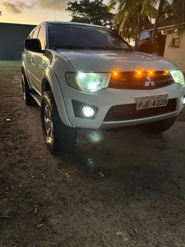 Mitsubishi Pajero Dakar HPE 3.2 4X4 T.I Dies 5P AUT 2014