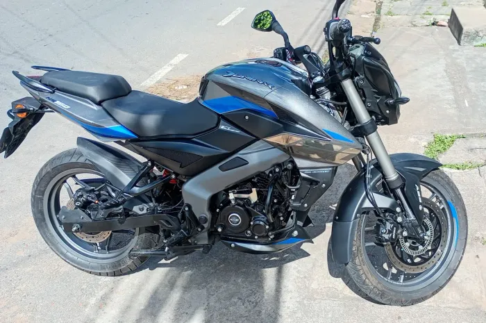 BAJAJ DOMINAR 2026 NS160 COM APENAS 700 KMS RODADOS