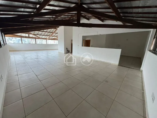 Andar Corrido Comercial Frente | 198,45 m² em Palmeiras, BH