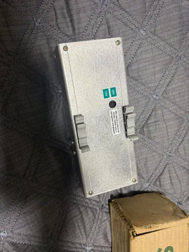 CARREGADOR DE BATERIA DE CARRO