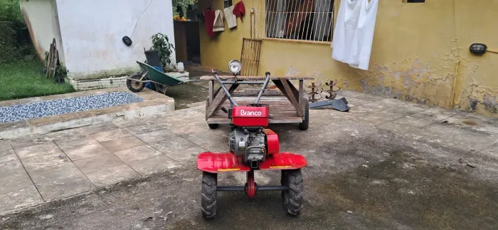 Vendo tratorito urgente. 
