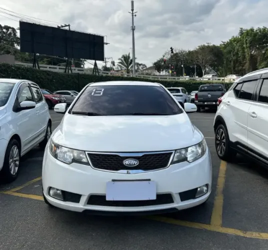Kia Motors Cerato 1.6 16V Aut. 2013