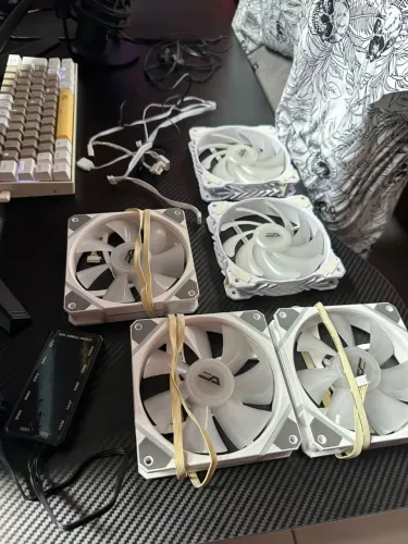 LEIA A DESCRIÇÃO | Kit 5 Fans Brancas RGB + Fans Water Cooler