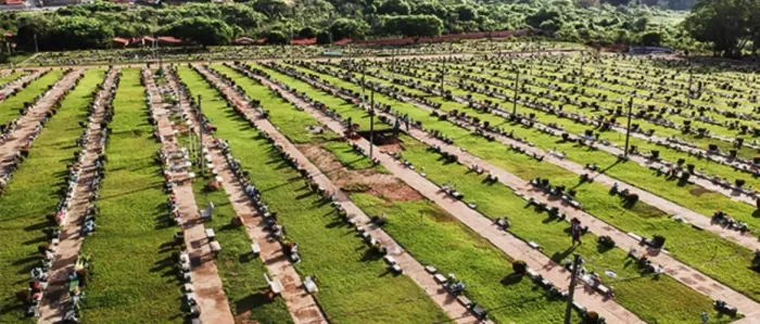 Jazigo cemitério parque da ressurreição