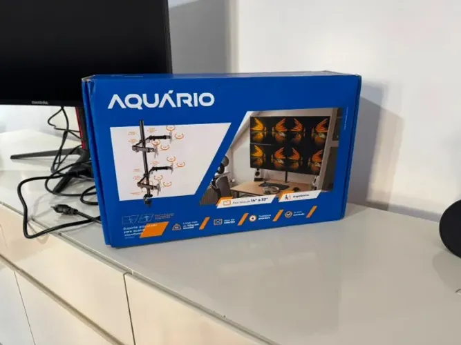 Suporte para 4 Monitores Articulado