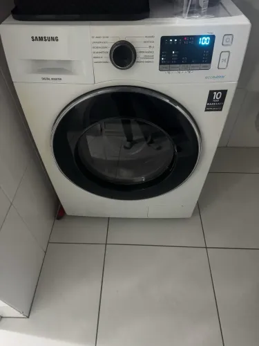 Lava e seca Funcionando perfeitamente