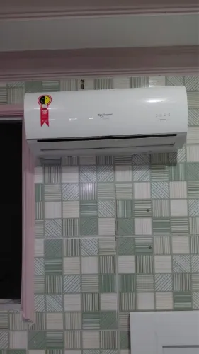 Vendo um ar condicionado de 9 mil Btu.
