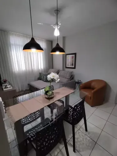 APARTAMENTO MOBILIADO NA AV. CPA, AO LADO HOSP AMECOR, 2 QUARTOS, REFORMADO, ED VILA BELA