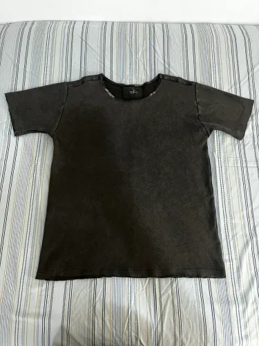 Camiseta aevus