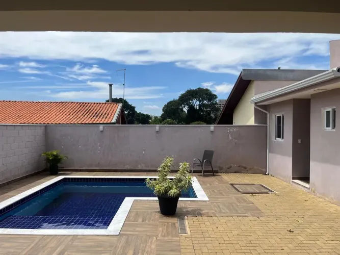Imóvel para venda possui 240 metros quadrados com 2 quartos em Chácara Segre - Jundiaí - S