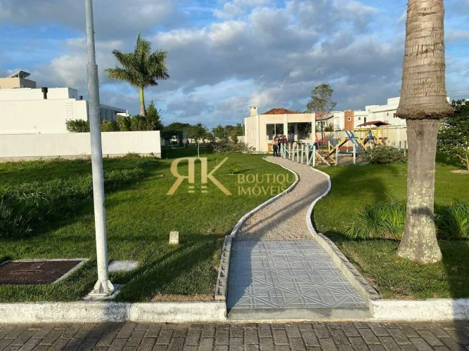 Lote em Condomínio Residencial no Campeche, Florianópolis Financiamento Disponível