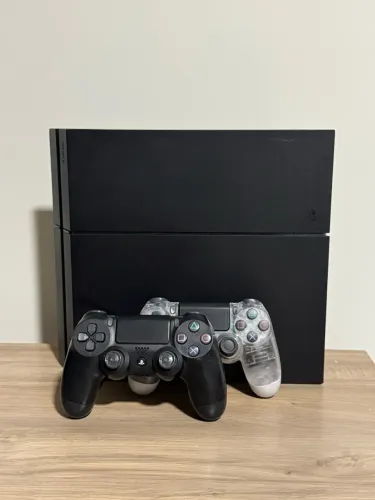 Ps4 500gb + 2 controles e jogos