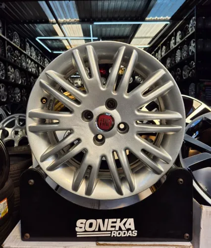 Jogo de rodas Fiat linea aro 15 4x98 originais