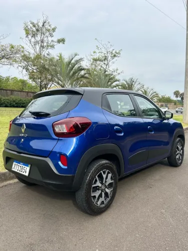 Renault Kwid Intense 1.0 Flex 12V 5P Mec. 2023