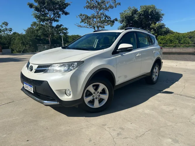 Toyota RAV4 2.0 4X4 16V Aut. 2013
