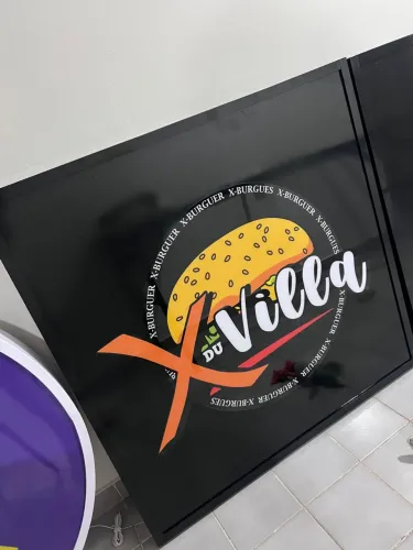 Placas em acrílico com iluminação interna