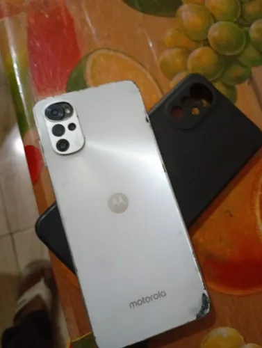 Vendo celular motog22,entrego,fone: *
