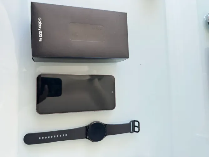 Samsung Galaxy S23 FE + Galaxy Watch