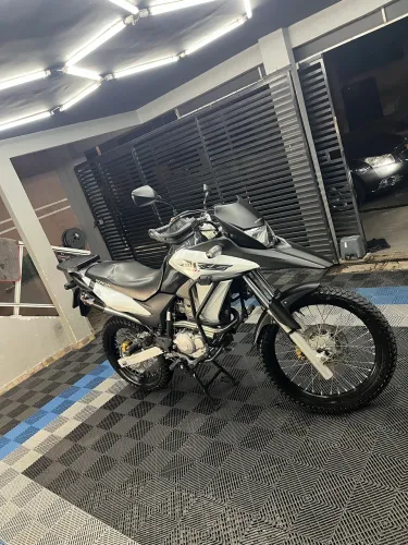 Xre300