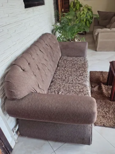 sofa 3 lugares com almofada