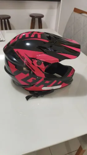 Capacete Motocross Pro Tork infantil.