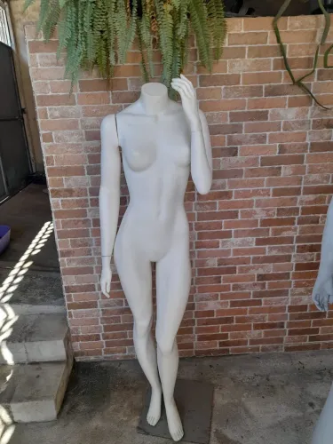 Manequim Vitrine 