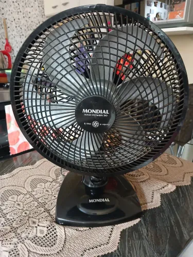 VENTILADOR DE MESA MONDIAL MAXI POWER 30 CENTÍMETROS HÉLICE DE 6 PAS 3 VELOCIDADES