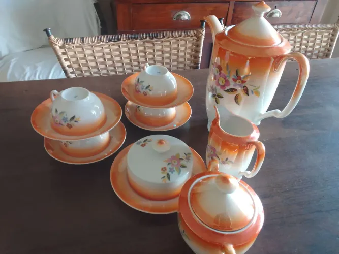 Conjunto de chá de porcelana ( antiguidade)
