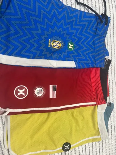 Bermuda Hurley Original gringa ( só vendo as 3 juntas)