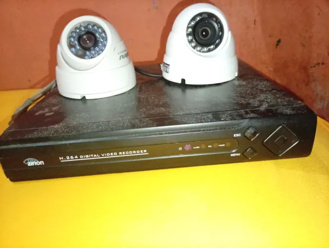 Vendo DVR de 4canal com duas câmeras 