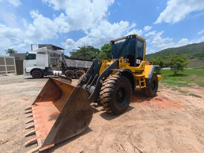 Pq Carregadeira volvo L60f 2016
