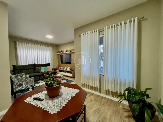 Casa 3 Quartos 143m² com Churrasqueira - Balneário - JMS
