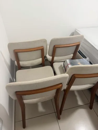 Cadeira jantar maciça