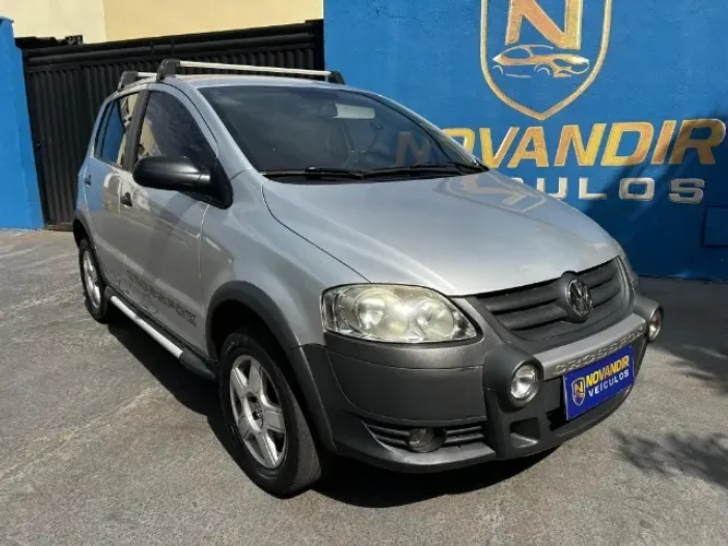 Volkswagen Crossfox 1.6 MI Total Flex 8V 5P 2008
