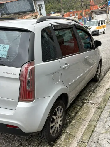 Fiat Idea Attractive 1.4 Fire Flex 8V 5P 2013