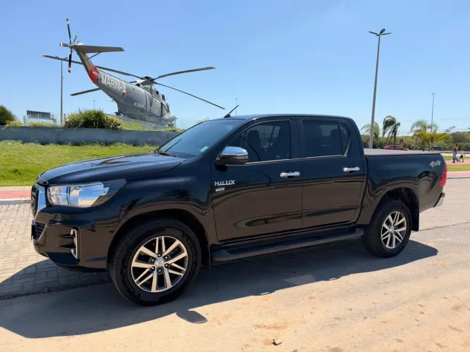 Toyota Hilux CD SRV 4X4 2.7 Flex 16V Aut. 2020
