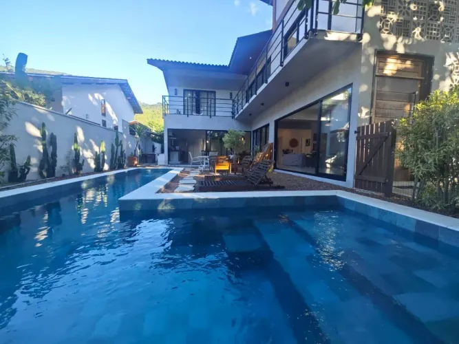 Casa à Venda na praia de Toque Toque Pequeno a poucos metros do mar