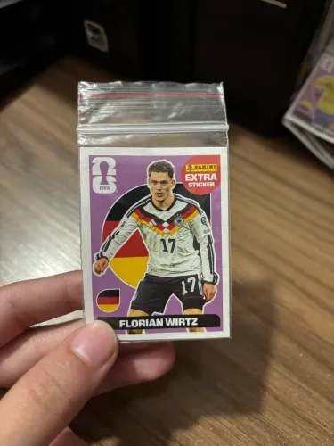 Extra Sticker Florian Wirtz Roxo 
